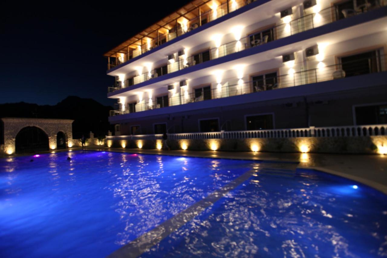 Hotel Riviera Borsh Exterior foto
