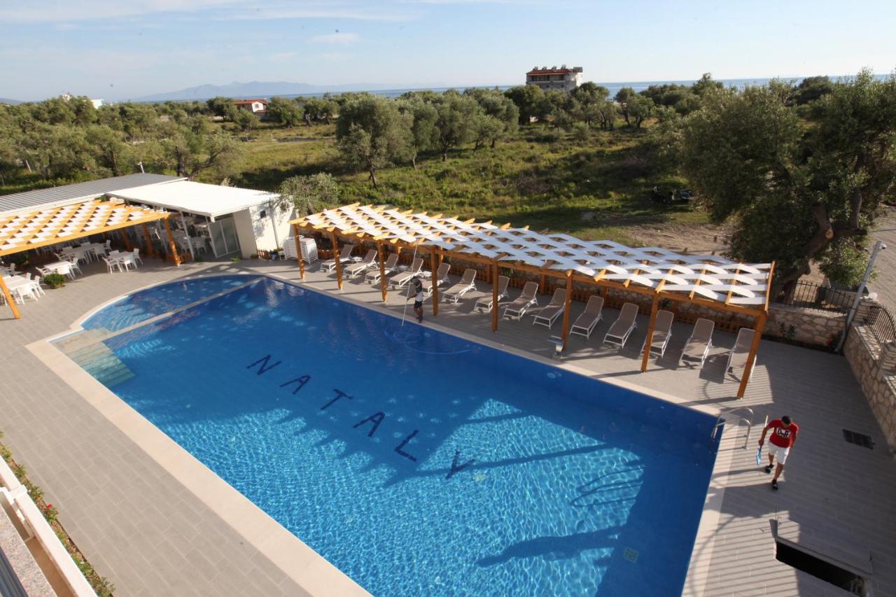 Hotel Riviera Borsh Exterior foto